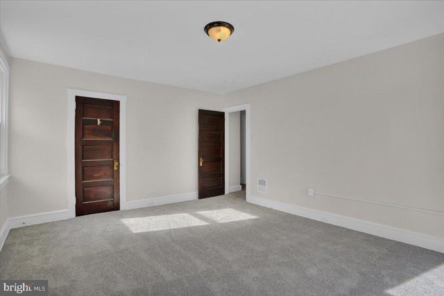 2715 PERKIOMEN AVE, Reading, PA 19606