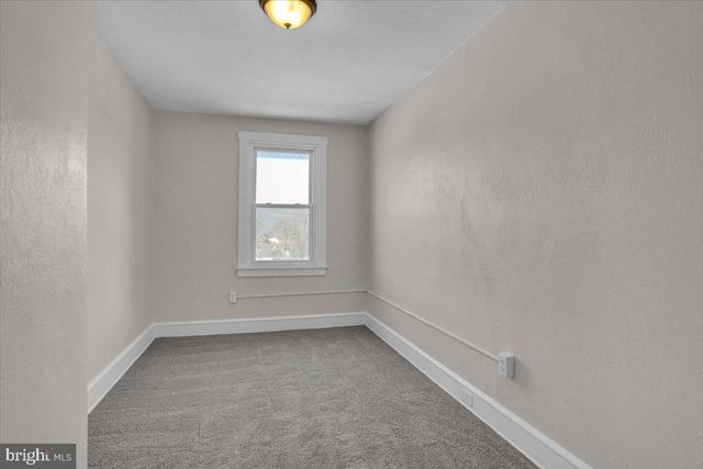 2715 PERKIOMEN AVE, Reading, PA 19606