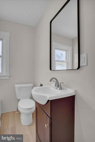 2715 PERKIOMEN AVE, Reading, PA 19606