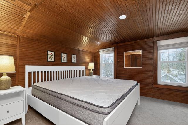 44096 Woodman Drive, Paw Paw, MI 49079