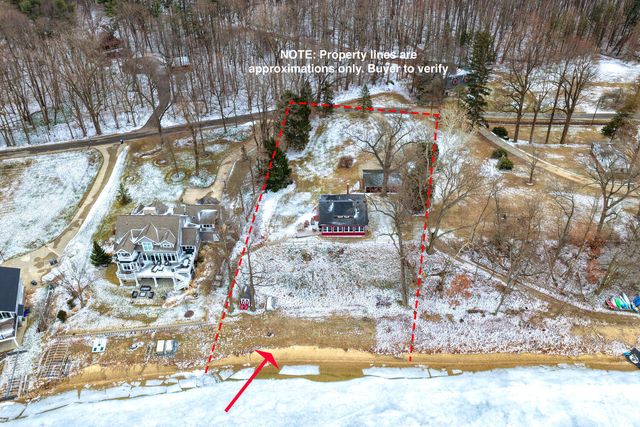 44096 Woodman Drive, Paw Paw, MI 49079