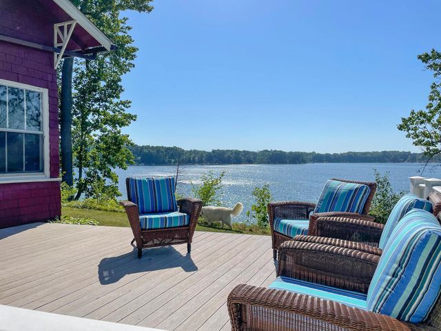 44096 Woodman Drive, Paw Paw, MI 49079