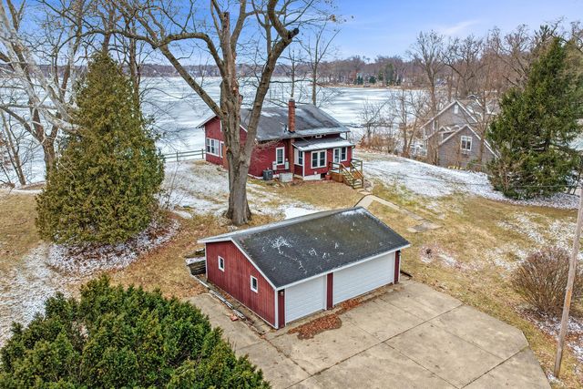 44096 Woodman Drive, Paw Paw, MI 49079