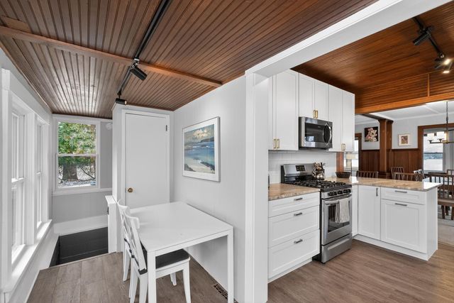 44096 Woodman Drive, Paw Paw, MI 49079