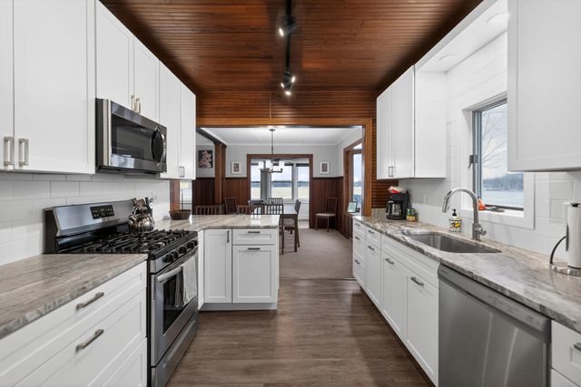 44096 Woodman Drive, Paw Paw, MI 49079