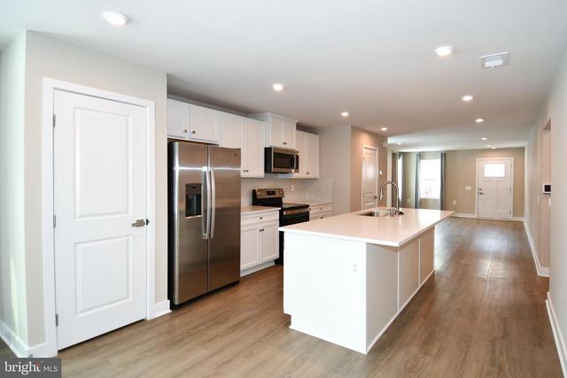 4512 BRIARHAVEN DR, Fredericksburg, VA 22408