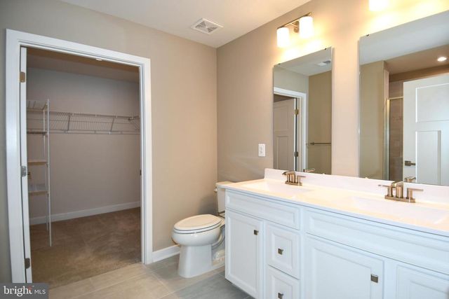 4512 BRIARHAVEN DR, Fredericksburg, VA 22408