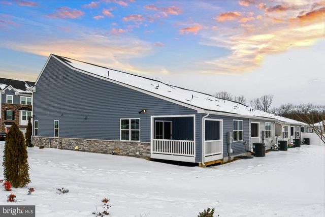 4512 BRIARHAVEN DR, Fredericksburg, VA 22408