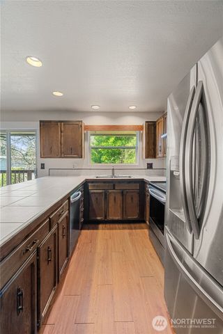 209 W Chenault Avenue, Hoquiam, WA 98550