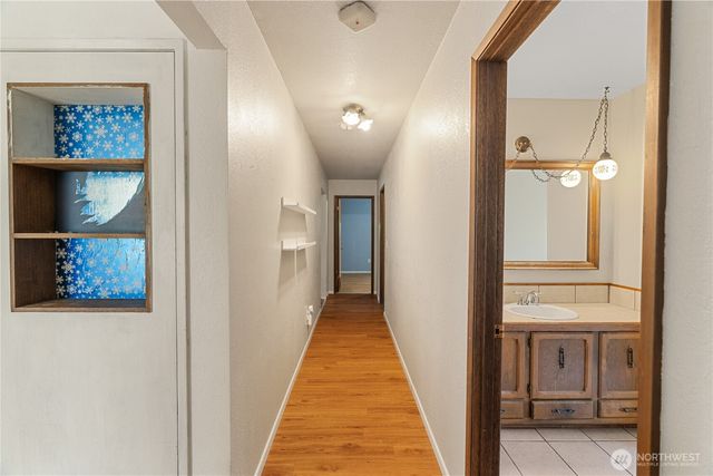 209 W Chenault Avenue, Hoquiam, WA 98550