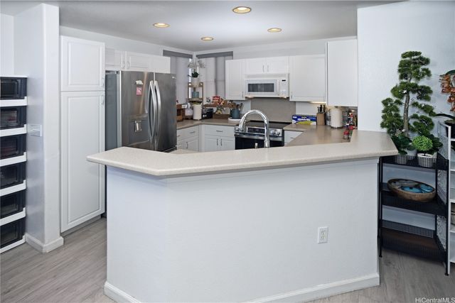 7018 Hawaii Kai Drive 5-2, Honolulu, HI 96825