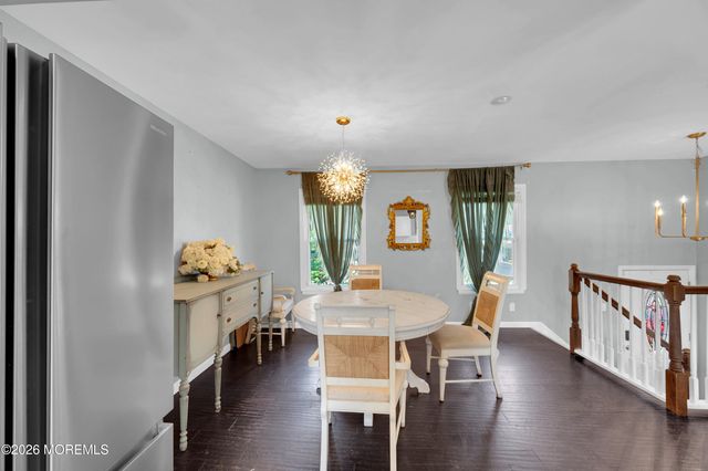 8 Asheville Street, Toms River, NJ 08753