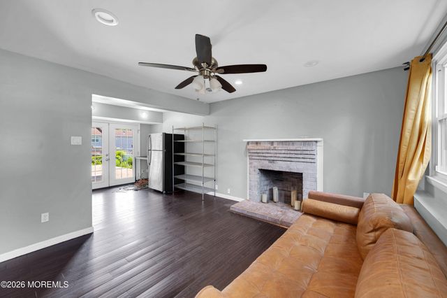 8 Asheville Street, Toms River, NJ 08753
