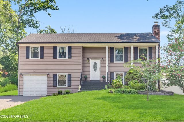8 Asheville Street, Toms River, NJ 08753