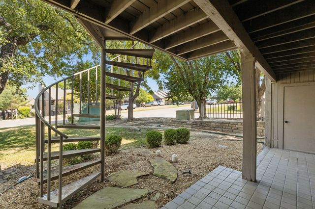 1121 Signal Ridge Place, Rockwall, TX 75032
