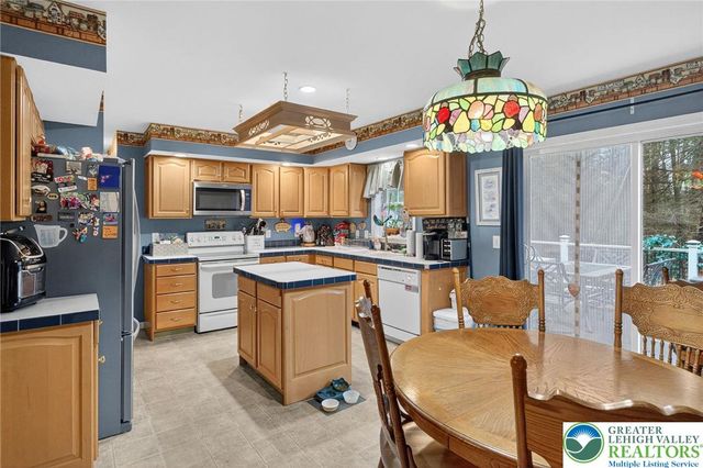 216 Pheasant Place, Coolbaugh Twp, PA 18466