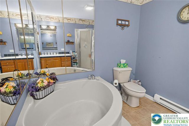 216 Pheasant Place, Coolbaugh Twp, PA 18466