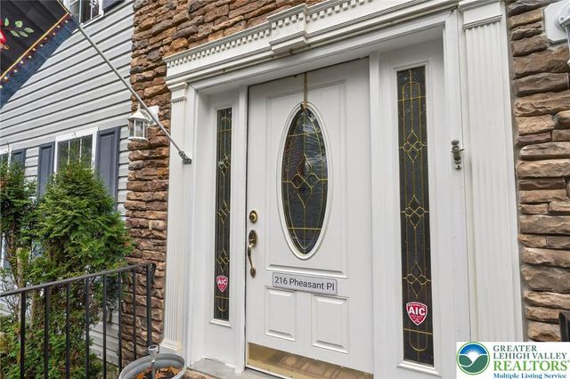 216 Pheasant Place, Coolbaugh Twp, PA 18466