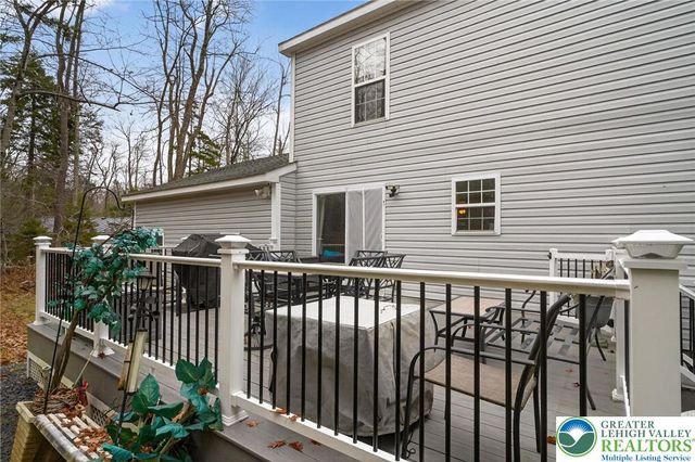 216 Pheasant Place, Coolbaugh Twp, PA 18466