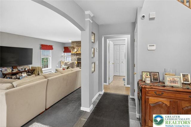 216 Pheasant Place, Coolbaugh Twp, PA 18466