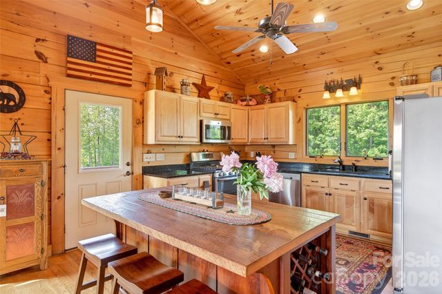 217 Summit Drive, Nebo, NC 28761