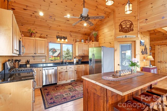 217 Summit Drive, Nebo, NC 28761