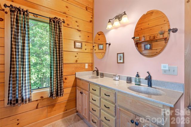 217 Summit Drive, Nebo, NC 28761