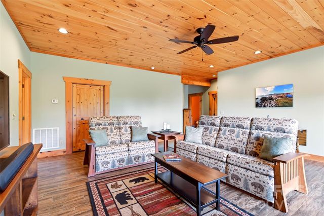 217 Summit Drive, Nebo, NC 28761