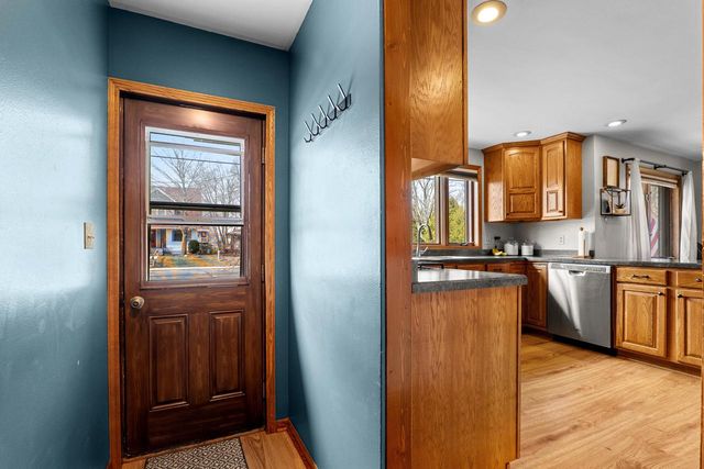 123 N 12th STREET, Oostburg, WI 53070