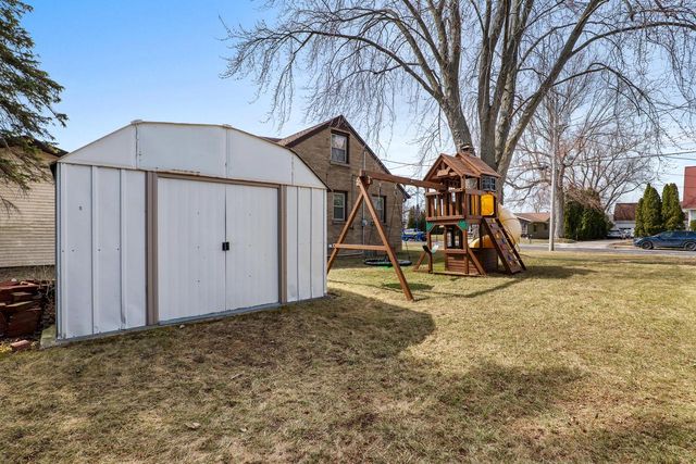 123 N 12th STREET, Oostburg, WI 53070