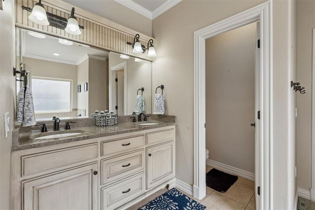 2521 Scarlet Oak Court, Choctaw, OK 73020