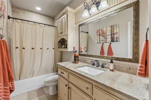 2521 Scarlet Oak Court, Choctaw, OK 73020