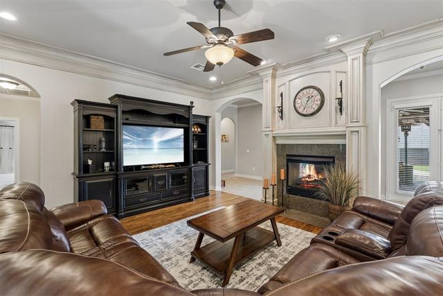 2521 Scarlet Oak Court, Choctaw, OK 73020