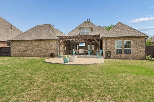 2521 Scarlet Oak Court, Choctaw, OK 73020