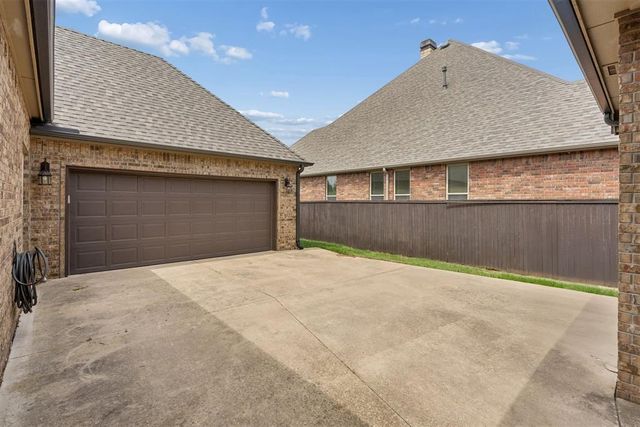 2521 Scarlet Oak Court, Choctaw, OK 73020