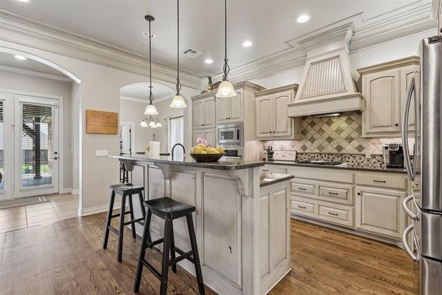2521 Scarlet Oak Court, Choctaw, OK 73020