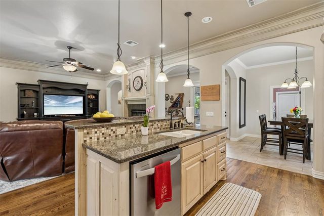 2521 Scarlet Oak Court, Choctaw, OK 73020
