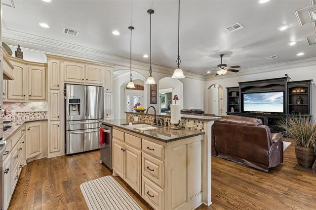 2521 Scarlet Oak Court, Choctaw, OK 73020