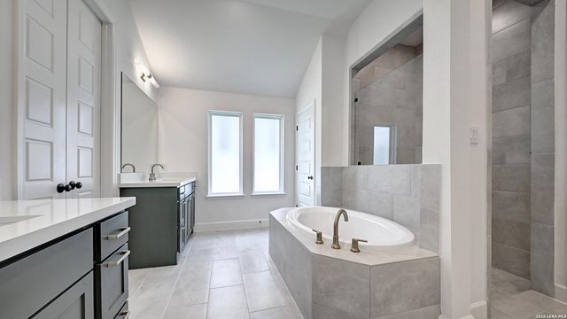 218 Hidalgo, Boerne, TX 78006