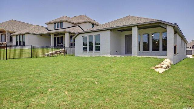 218 Hidalgo, Boerne, TX 78006