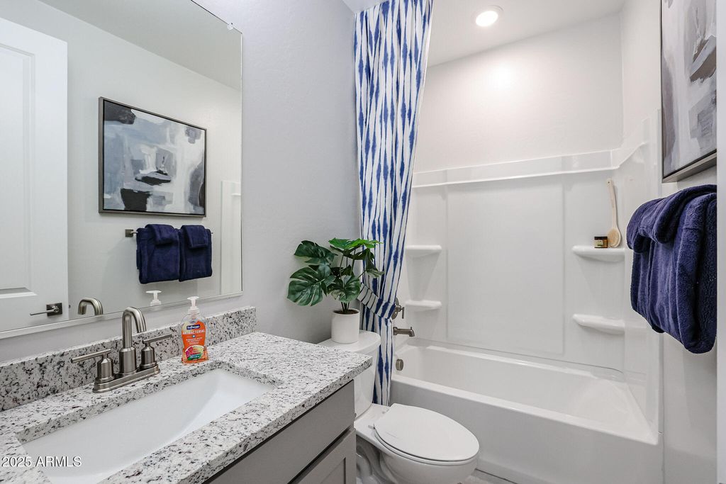 Image 21 of property listing at 30128 W WINDROSE Drive, Buckeye, AZ 85396