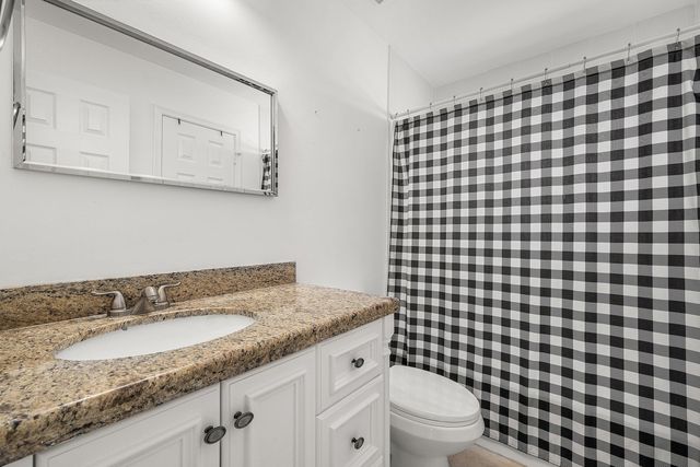 2105 SW 14th Place, Boynton Beach, FL 33426