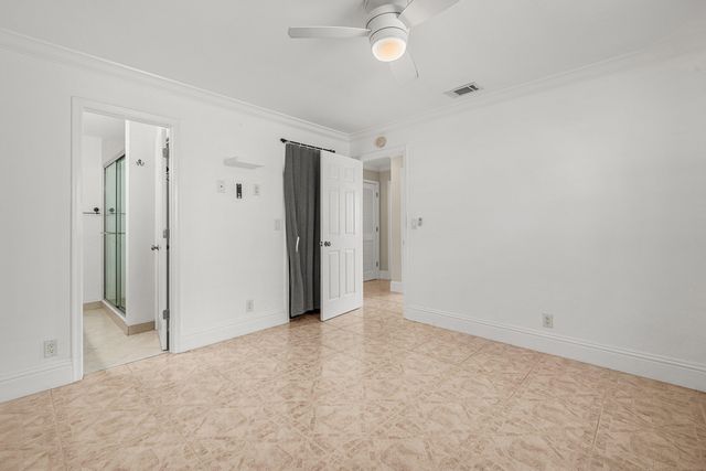2105 SW 14th Place, Boynton Beach, FL 33426