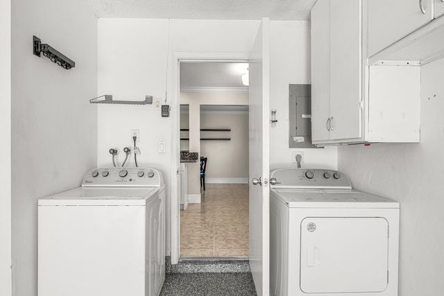 2105 SW 14th Place, Boynton Beach, FL 33426