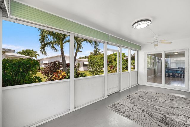 2105 SW 14th Place, Boynton Beach, FL 33426