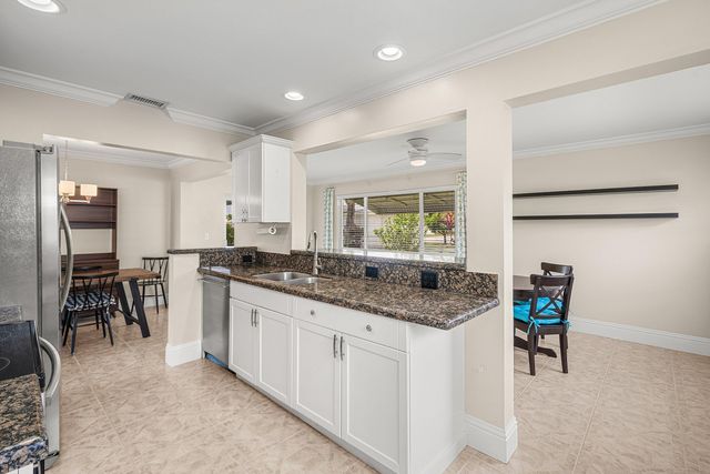2105 SW 14th Place, Boynton Beach, FL 33426