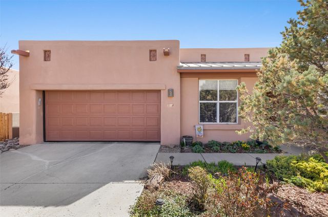 4 Rusty Spur, Santa Fe, NM 87508