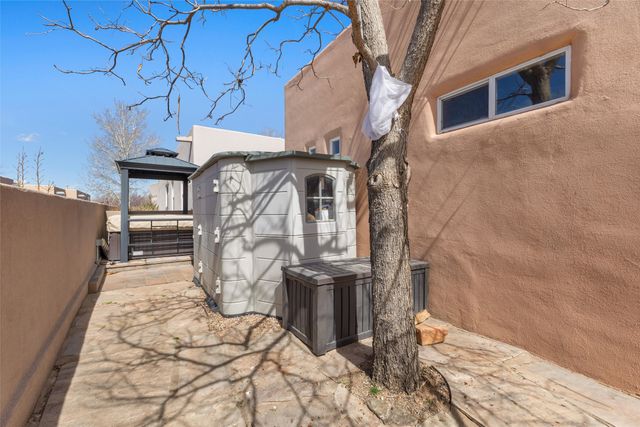 4 Rusty Spur, Santa Fe, NM 87508