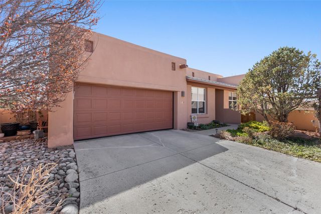 4 Rusty Spur, Santa Fe, NM 87508