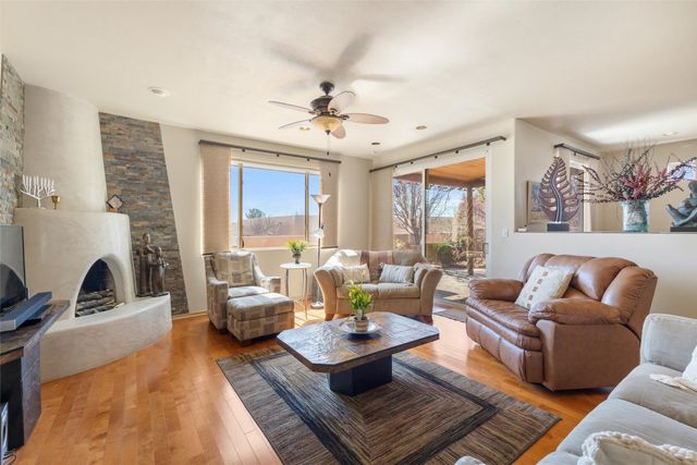 4 Rusty Spur, Santa Fe, NM 87508